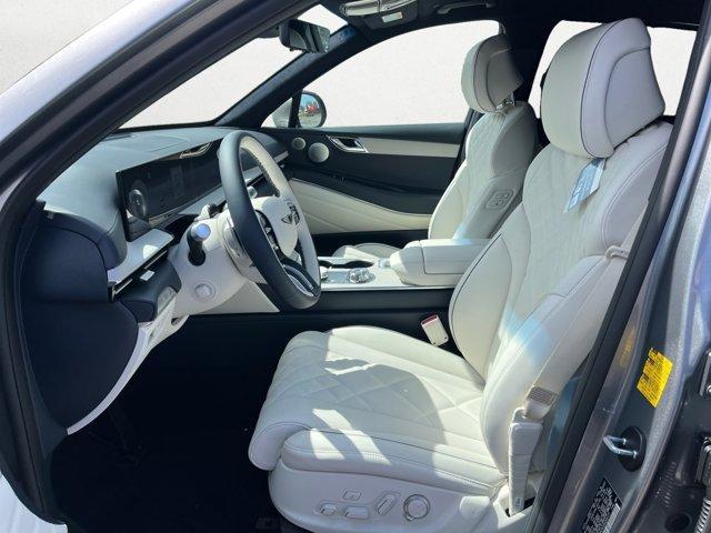 Photo of 2025 Savile Silver Genesis GV80