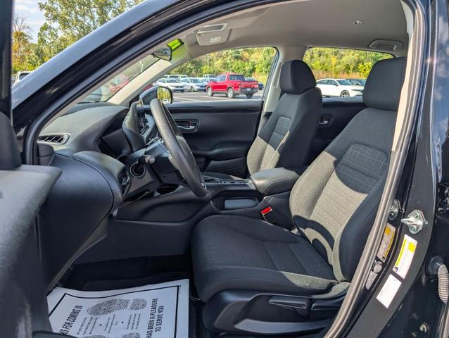Photo of 2024 Black Honda HR-V