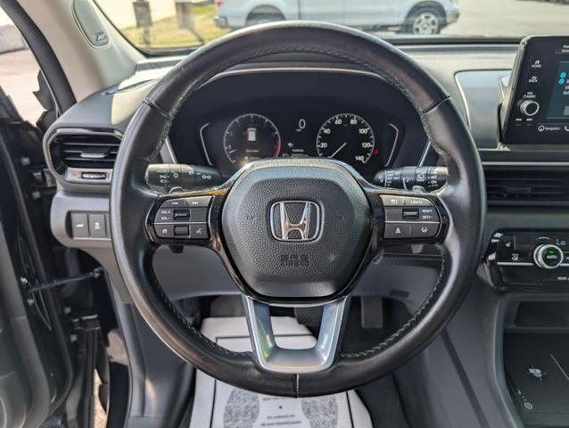Photo of 2024 Black Honda Pilot