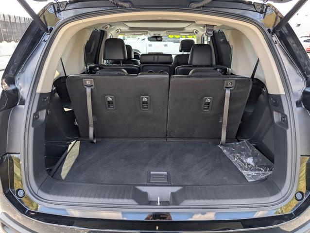 Photo of 2024 Black Honda Pilot