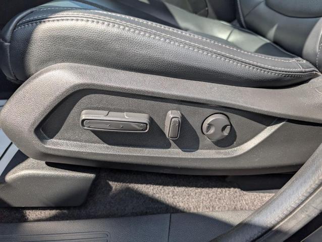 Photo of 2024 Black Honda Pilot