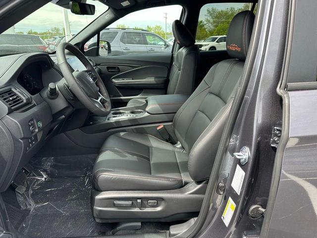 Photo of 2025 Modern Steel Metallic Honda Ridgeline