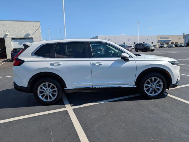 Photo of 2023 White Honda CR-V