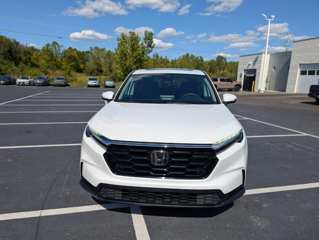 Photo of 2023 White Honda CR-V