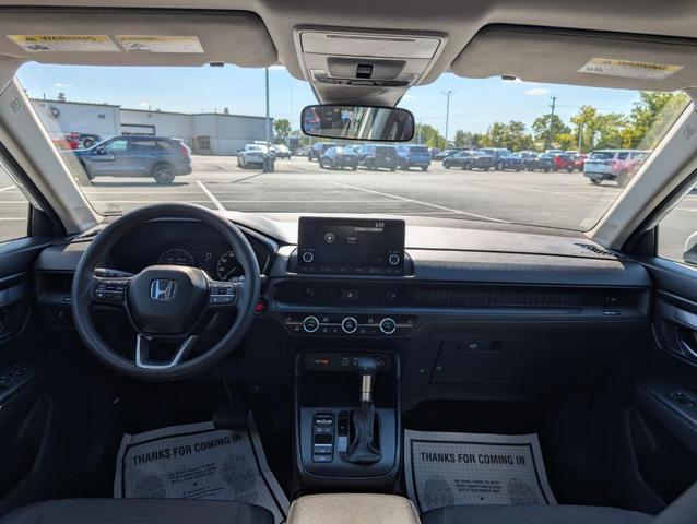 Photo of 2023 White Honda CR-V