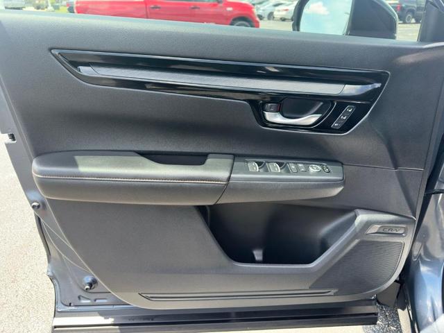 Photo of 2024 Gray Honda CR-V Hybrid
