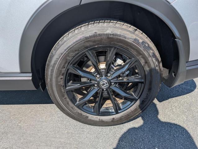 Photo of 2025 Silver Honda CR-V Hybrid