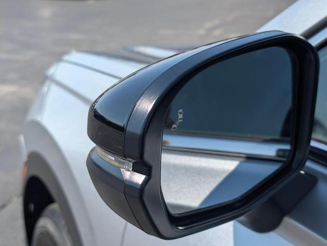 Photo of 2025 Silver Honda CR-V Hybrid