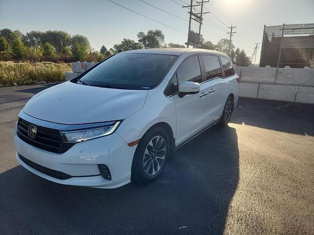 Photo of 2023 White Honda Odyssey