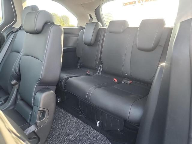 Photo of 2023 White Honda Odyssey