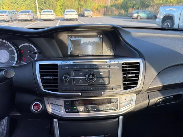 Photo of 2015 Green Honda Accord