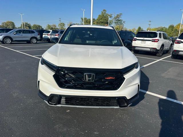Photo of 2026 Platinum White Pearl Honda CR-V Hybrid