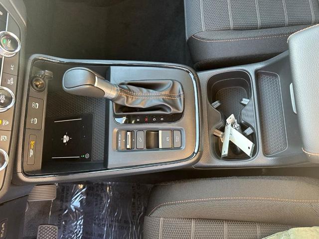 Photo of 2026 Platinum White Pearl Honda CR-V Hybrid