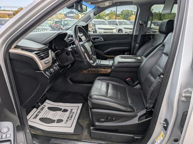 Photo of 2015 Quicksilver Metallic GMC Yukon