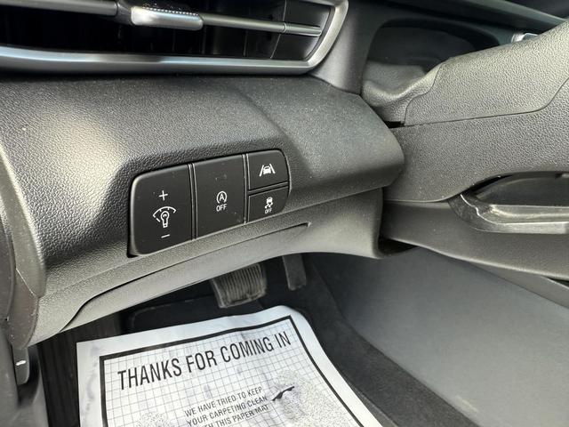 Photo of 2023 Silver Hyundai ELANTRA