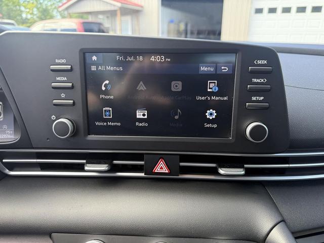 Photo of 2023 Silver Hyundai ELANTRA