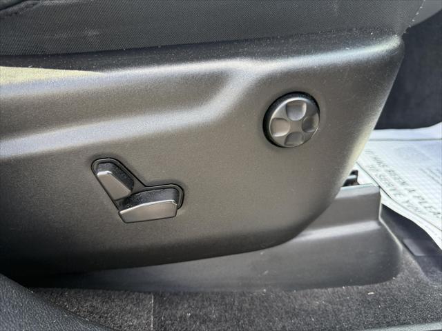 Photo of 2015 Gray Jeep Grand Cherokee