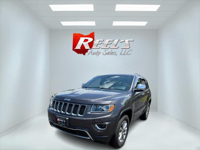 Photo of 2015 Gray Jeep Grand Cherokee