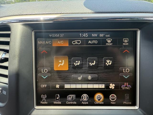 Photo of 2015 Gray Jeep Grand Cherokee