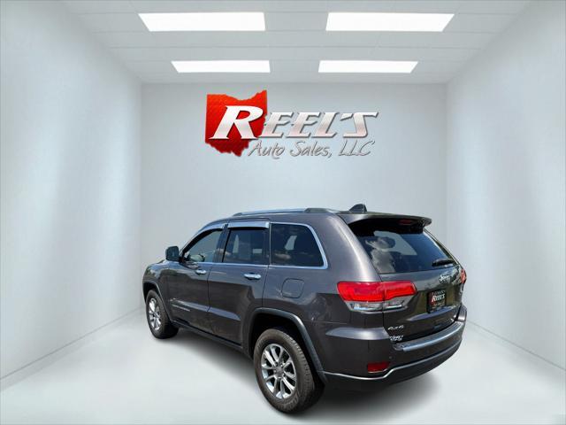 Photo of 2015 Gray Jeep Grand Cherokee