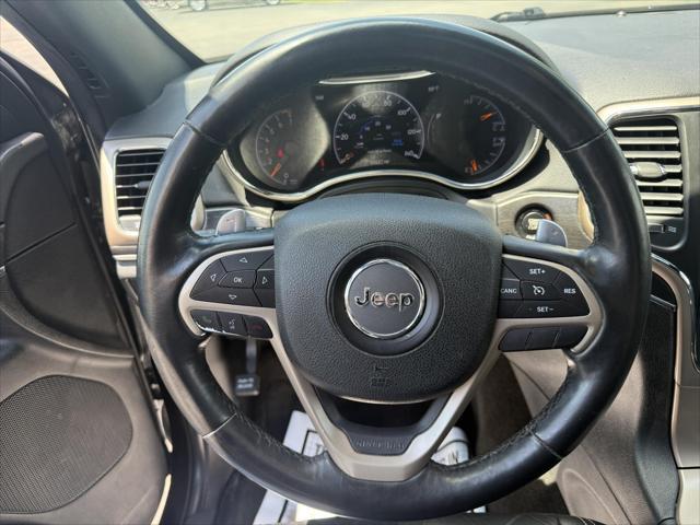 Photo of 2015 Gray Jeep Grand Cherokee
