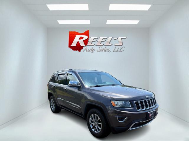 Photo of 2015 Gray Jeep Grand Cherokee