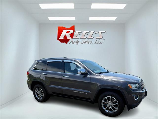 Photo of 2015 Gray Jeep Grand Cherokee