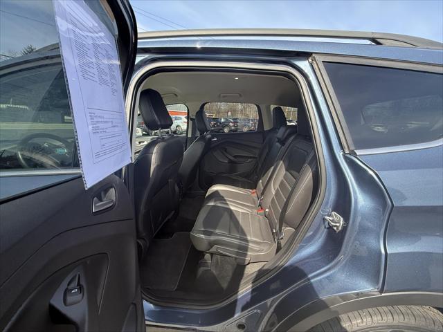 Photo of 2018 Blue Ford Escape