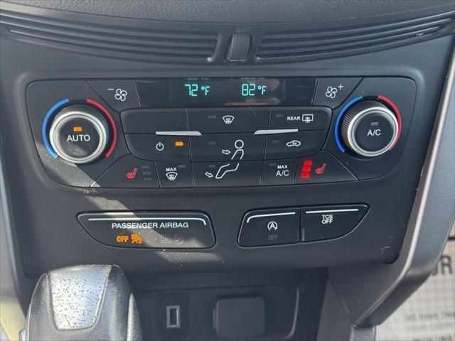 Photo of 2018 Blue Ford Escape