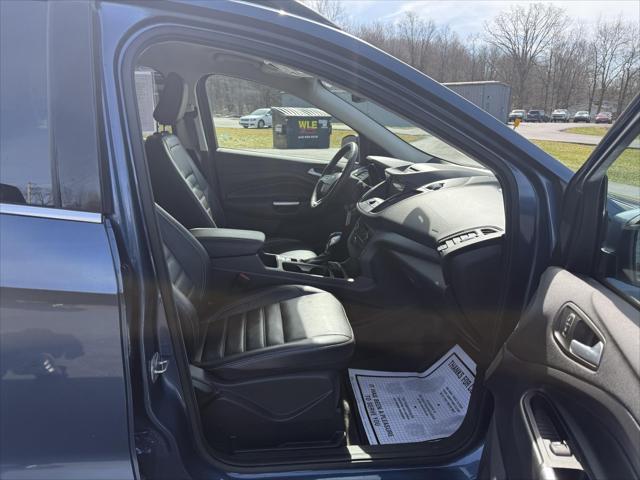 Photo of 2018 Blue Ford Escape