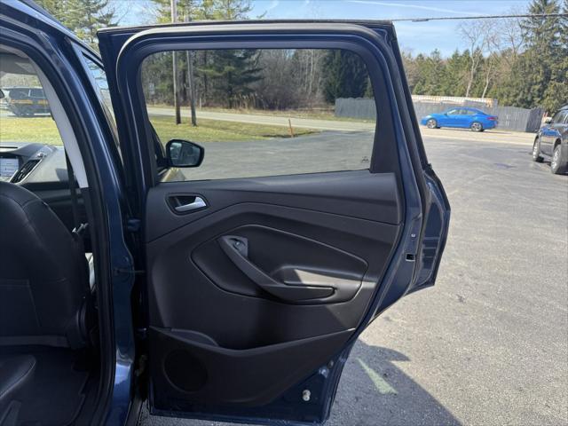 Photo of 2018 Blue Ford Escape