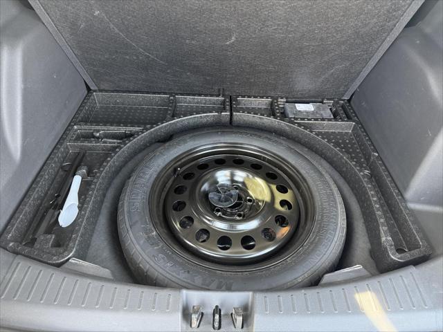 Photo of 2018 Blue Ford Escape