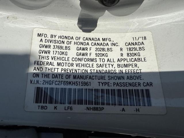 Photo of 2019 White Honda Civic
