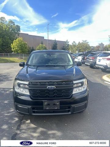 Photo of 2022 Shadow Black Ford Maverick
