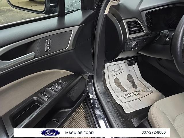 Photo of 2019 Black Ford Fusion