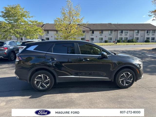 Photo of 2023 Fusion Orange Kia Sportage Hybrid