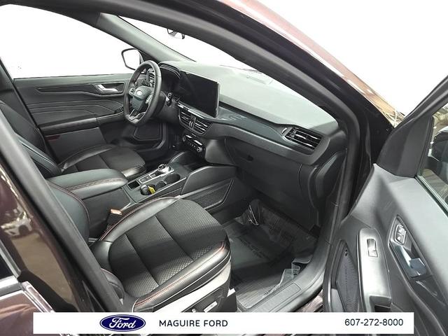 Photo of 2023 Cinnabar Red Metallic Ford Escape