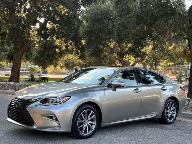 2017 Lexus Es 300h