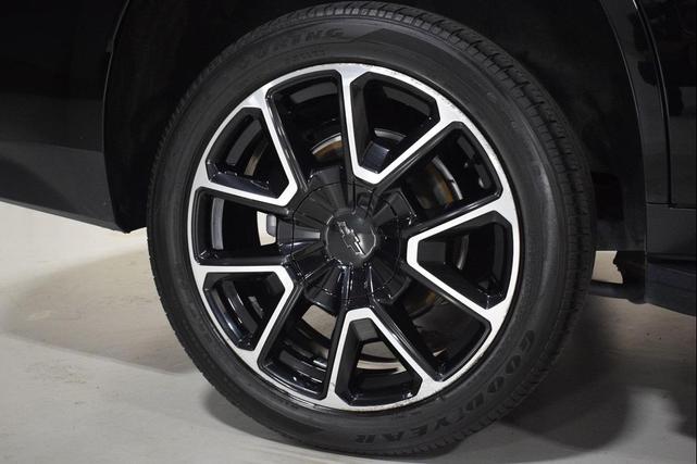 Photo of 2022 Black Chevrolet Tahoe