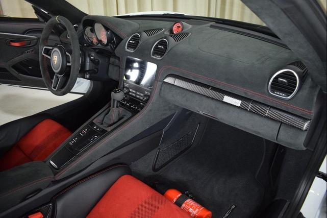 Photo of 2024 White Porsche 718 Spyder