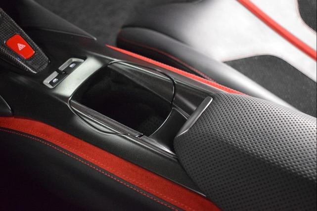 Photo of 2020 Red Ferrari 812 Superfast