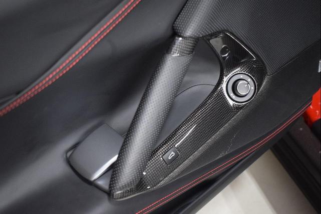 Photo of 2020 Red Ferrari 812 Superfast