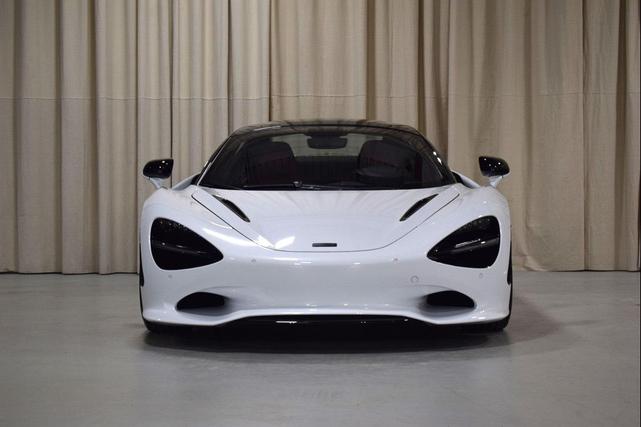 Photo of 2025 Silica White McLaren 750S