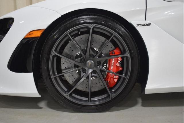 Photo of 2025 Silica White McLaren 750S