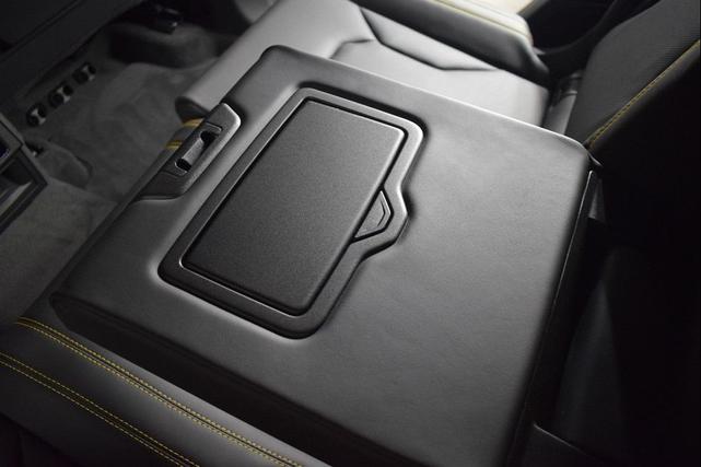 Photo of 2025 Nero Noctis Black Lamborghini Urus