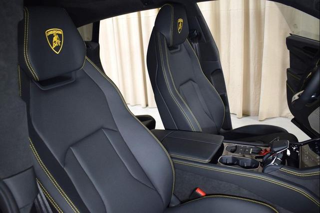 Photo of 2025 Nero Noctis Black Lamborghini Urus