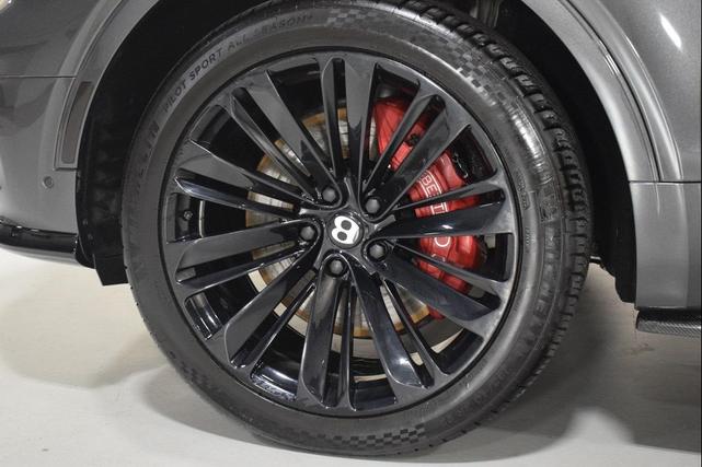Photo of 2021 Anthracite Bentley Bentayga