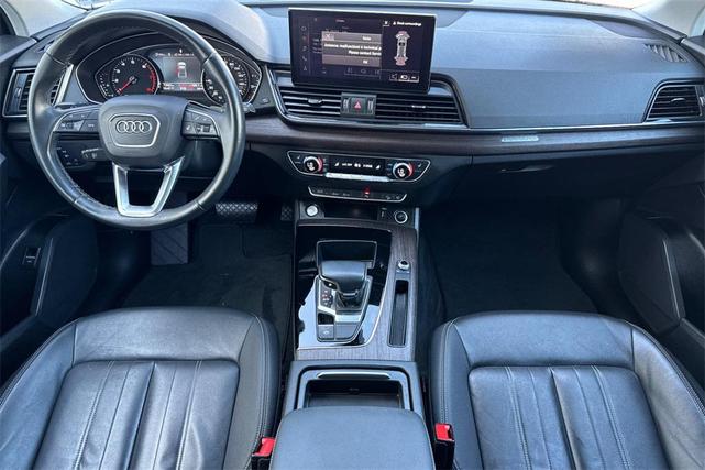 Photo of 2021 Brilliant Black Audi Q5