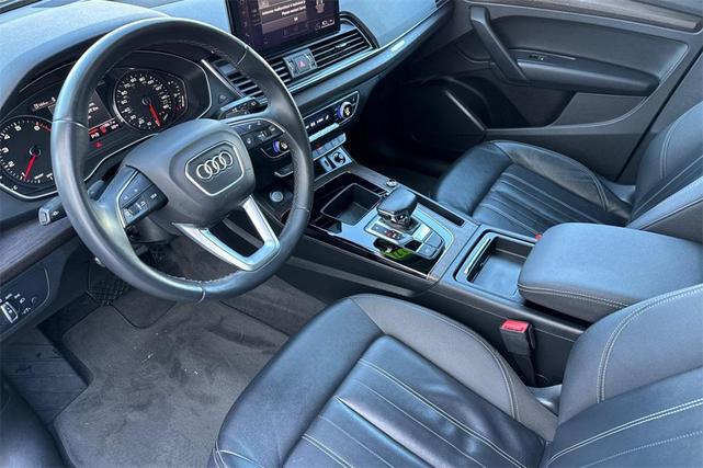 Photo of 2021 Brilliant Black Audi Q5