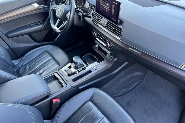 Photo of 2021 Brilliant Black Audi Q5